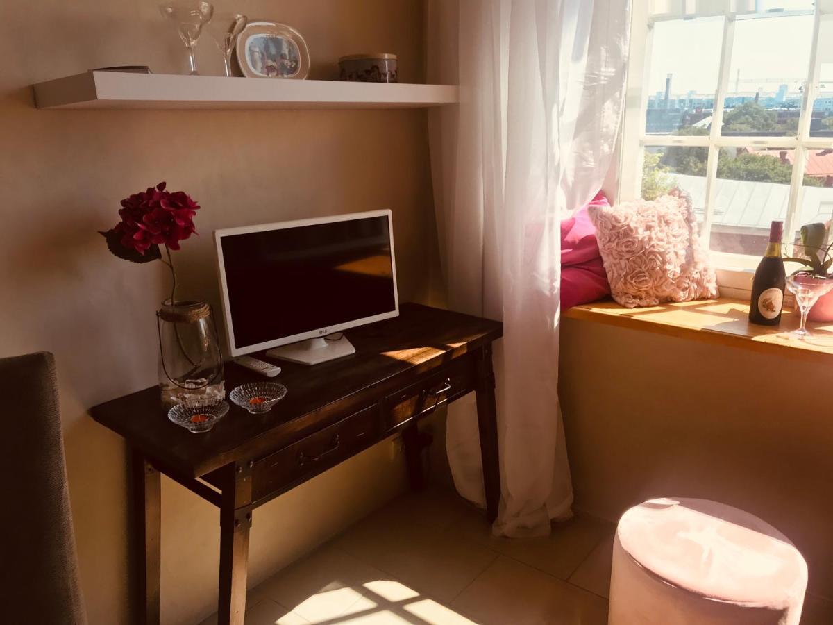 Cozy Oldtown Studio With Magnific City View Reval Esterno foto
