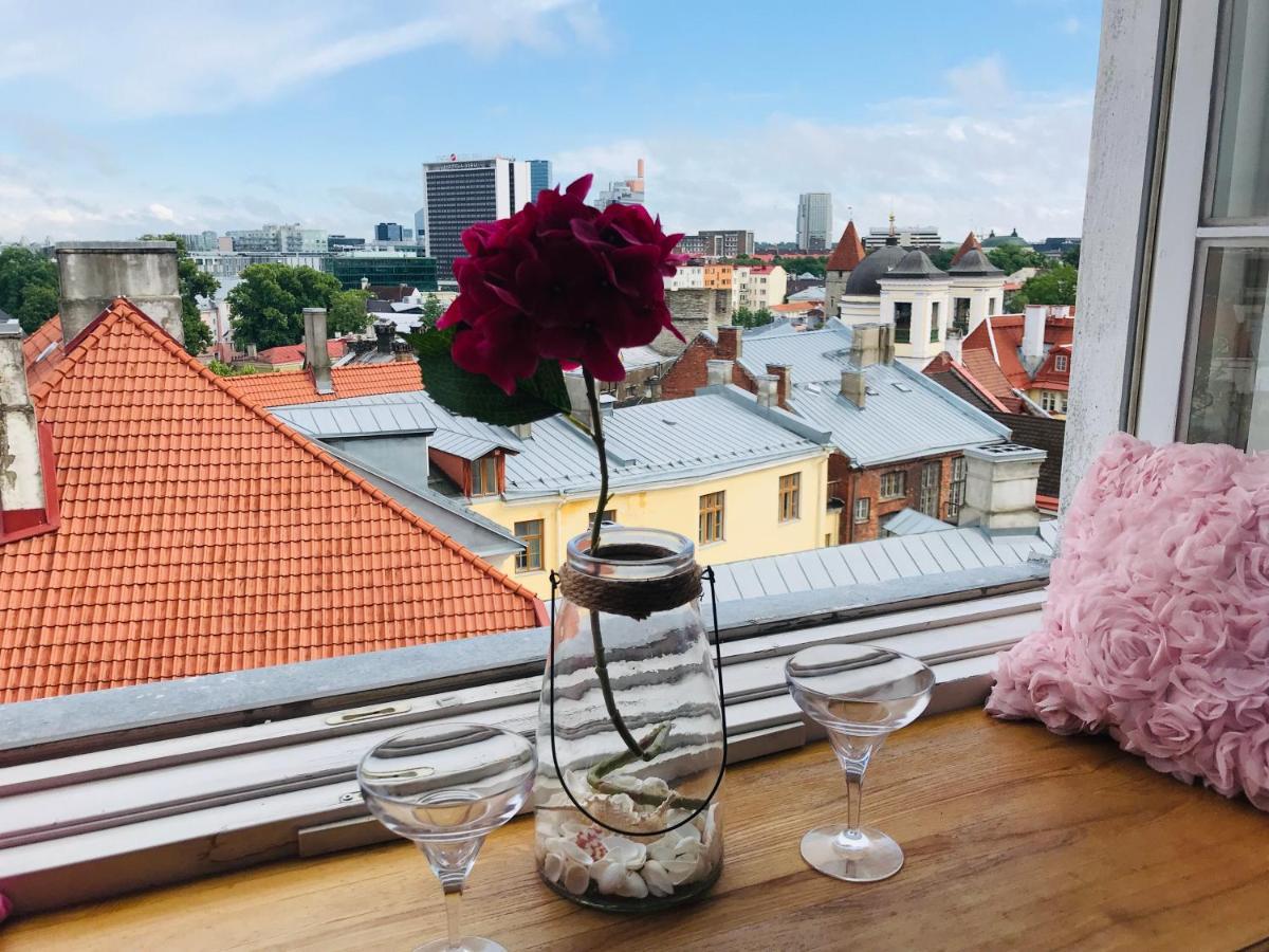 Cozy Oldtown Studio With Magnific City View Reval Esterno foto